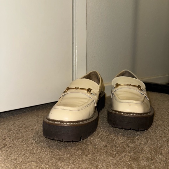 Sam Edelman Cream Loafers with Gold Accent - Picture 4 of 5